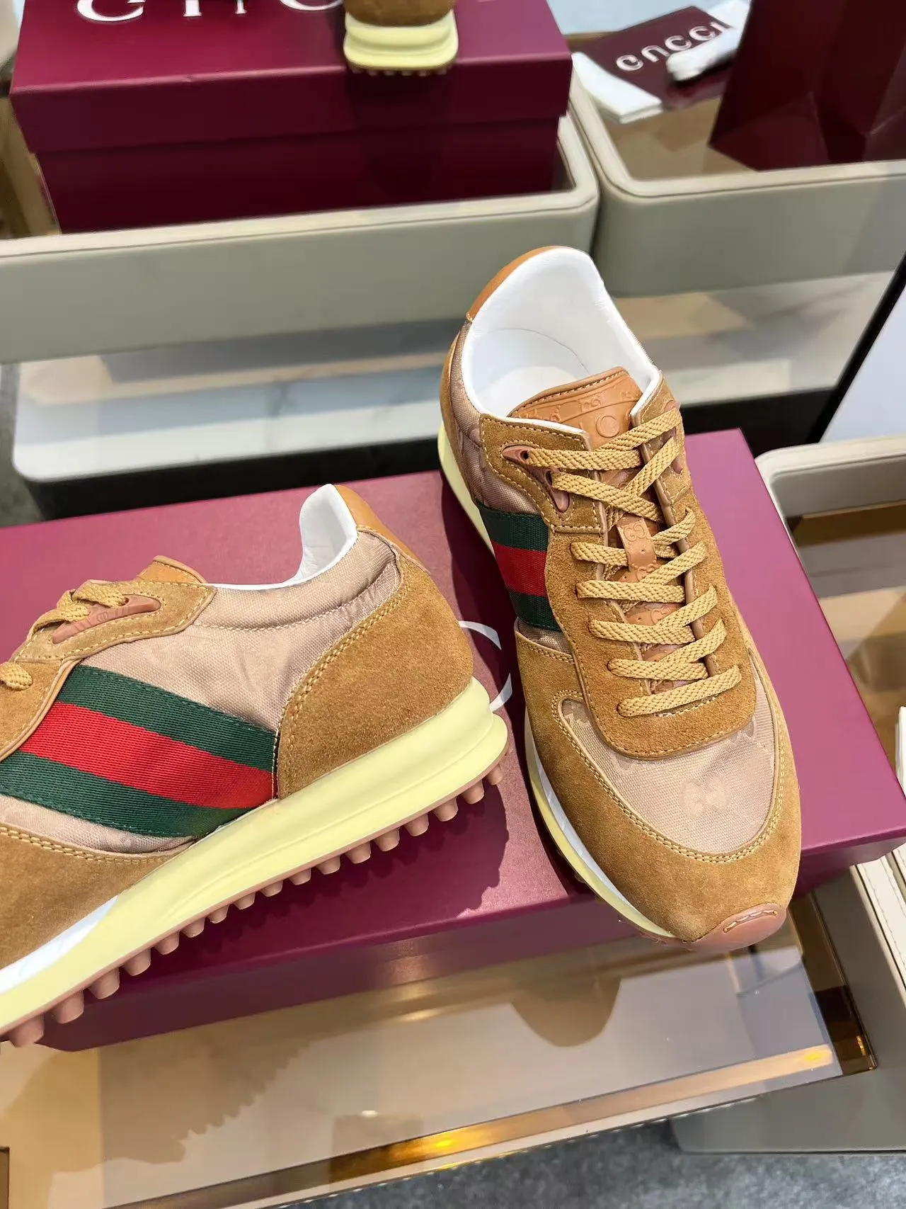660💰GUCCI Men's New Forrest Gump Sports Shoes Light, comfortable and versatile, full of details, showing retro sports feelings Men's size 39-45